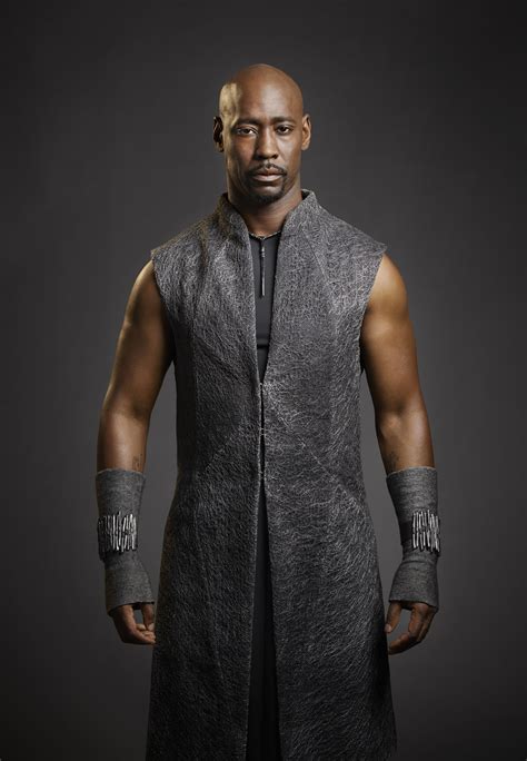 amenadiel lucifer.